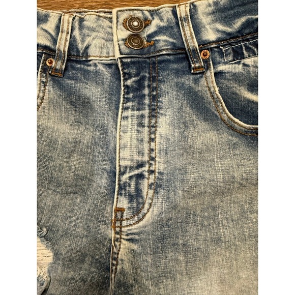 Vanilla Star Size 1 Washed Distressed Cuffed Denim Mom Short - Picture 3 of 7